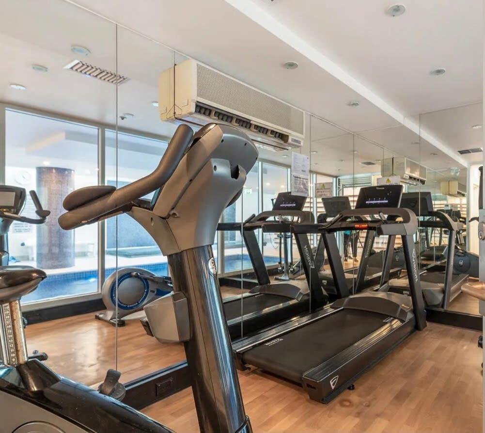 Glenelg Oasis, Pool, Gym, Spa & Sauna, Free Parking, City Views Exterior foto